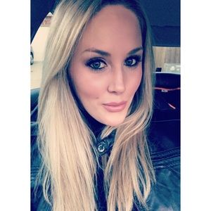 Meet your Posher, Brittney